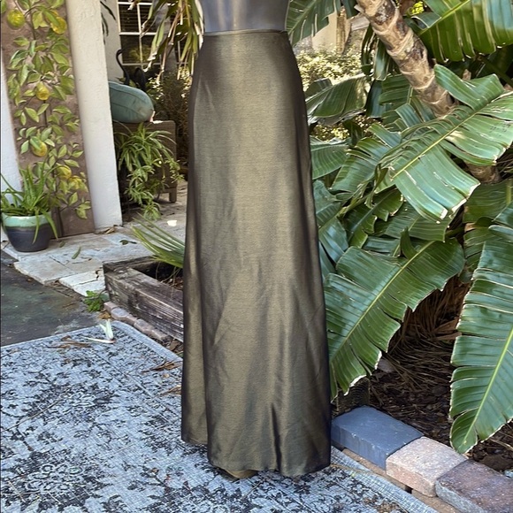 Carmen Mark Valvo elegant gold bronze maxi skirt